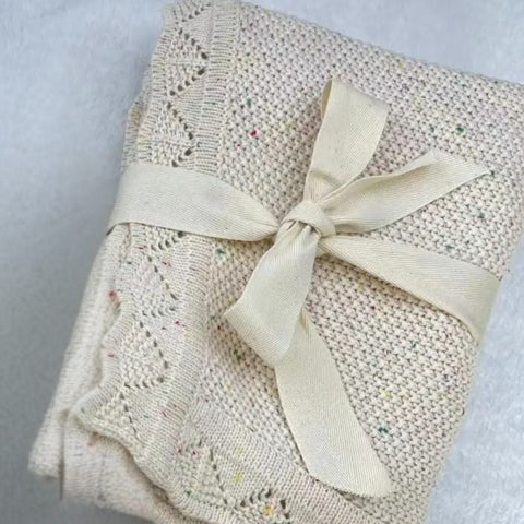 couverture-bebe-beige-en-coton-pas-cher