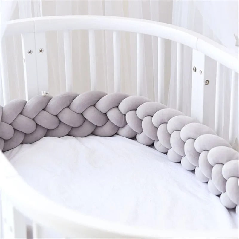 Tour de lit tresse 4 brins gris, protection au toucher velours rembourrée anti-coincements pour bébé