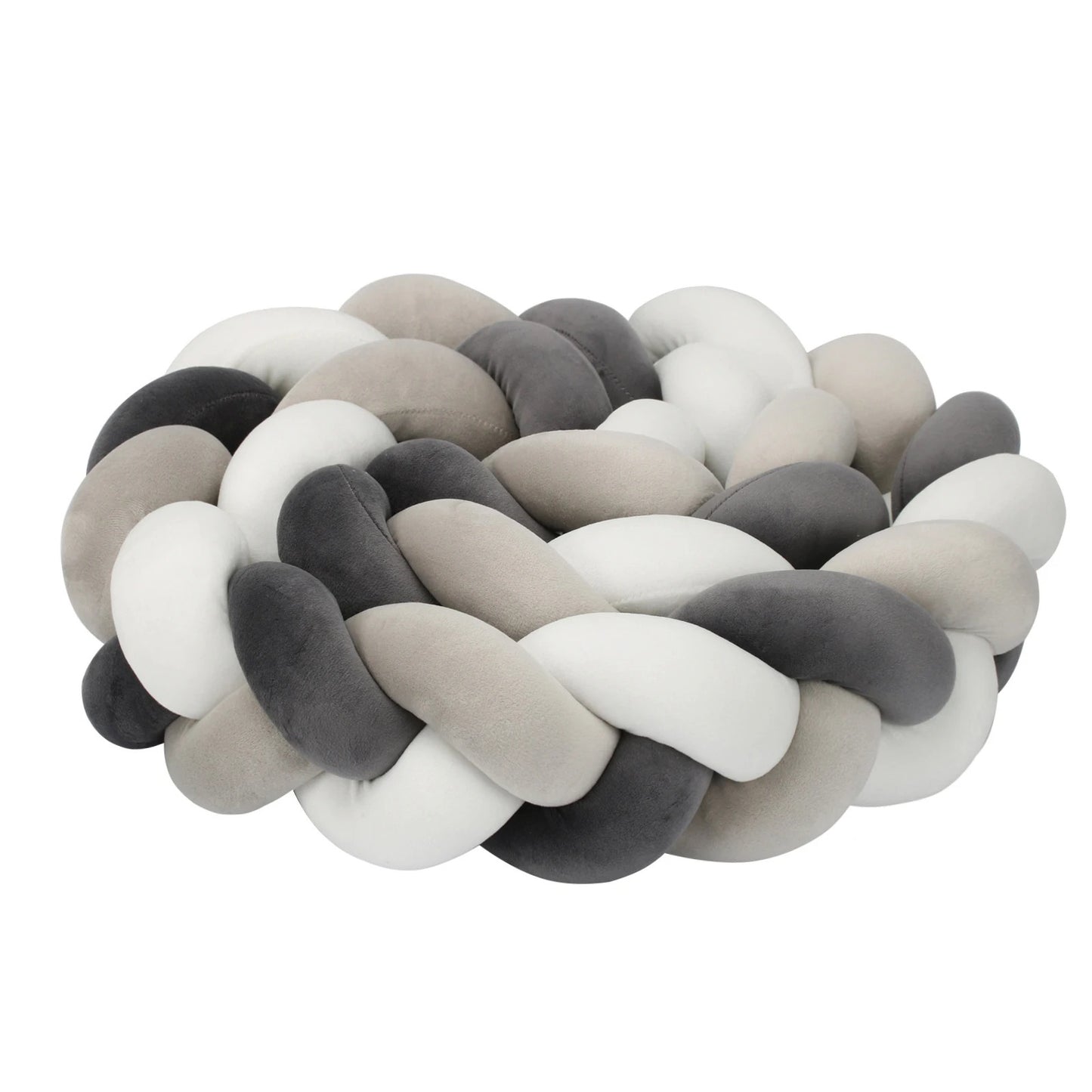 Zoom sur le tour de lit tresse gris, blanc et noir au toucher velours