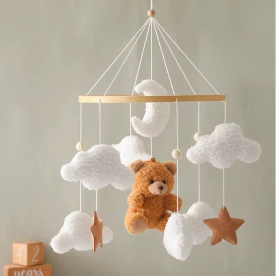 Mobile bebe animaux ours montré sans support