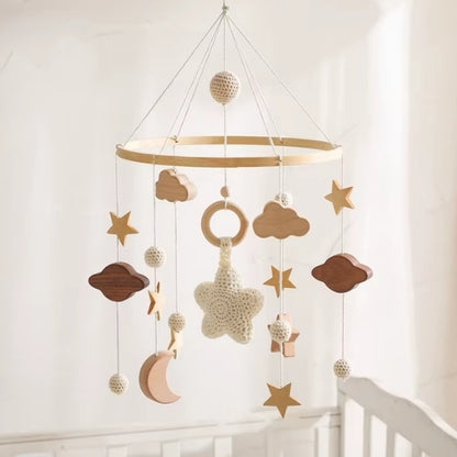 Mobile musical bébé en bois éléments nuages, lune, étoiles