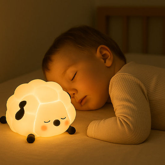 Veilleuse bebe LED mouton rassurante pour des nuits paisibles